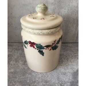HARTSTONE POTTERY "HOLLY LEAVES GARLAND" CANISTER/COOKIE JAR CHRISTMAS